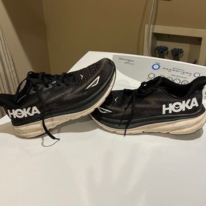 Used condition hoka Clifton  9 size 8.5 women’s